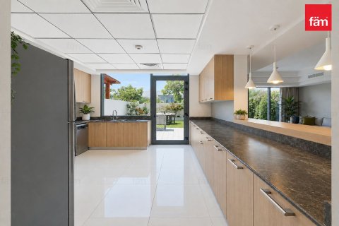 Townhouse di Jebel Ali, Dubai, UEA 3 kamar tidur, 232.5 m2 nomor 758519 - foto 12