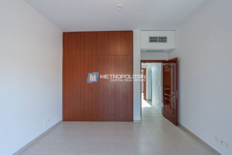 Villa til leje i Abu Dhabi, UAE 4 soveværelser, 319.2 kvm № 630802 - foto 10