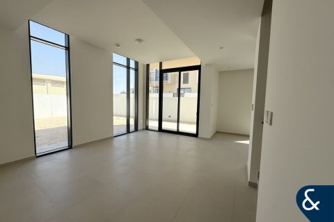 Radový dom v Dubai South (Dubai World Central), Dubai, SAE 4 spálne, 223 m2 č. 697763 - Fotografia 3