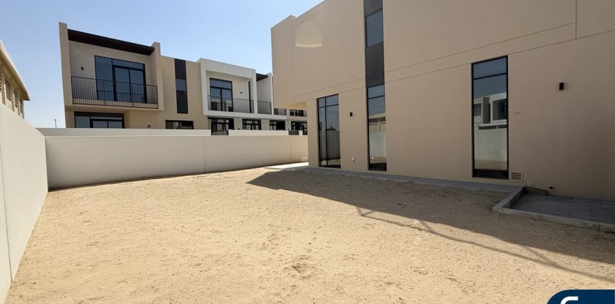 Radový dom v Dubai South (Dubai World Central), Dubai, SAE 4 spálne, 223 m2 č. 697763