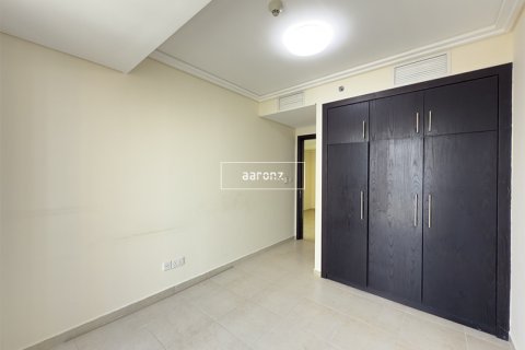 Apartment in Jumeirah Lake Towers, Dubai, UAE 2 bedrooms, 89.4 sq.m. № 636756 - photo 7