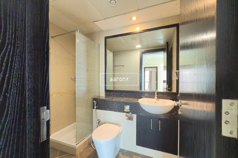 Apartment in Jumeirah Lake Towers, Dubai, UAE 2 bedrooms, 89.4 sq.m. № 636756 - photo 15