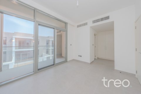 Снять в аренду таунхаус в Arabian Ranches 3, Дубай, ОАЭ 4 спальни, 230.68м2, № 733679 - фото 4