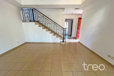 Снять в аренду виллу в Арабиан Ранчес, Дубай, ОАЭ 2 спальни, 206.15м2, № 733682 - фото 11