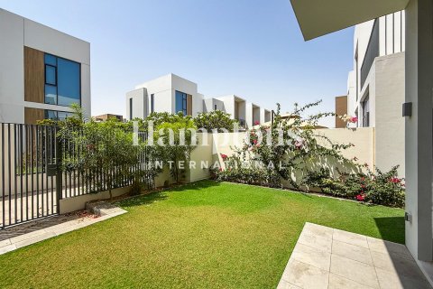 Adosado en DAMAC Hills (Akoya by DAMAC), Dubai, EAU 3 dormitorios, 135.174 m² № 708941