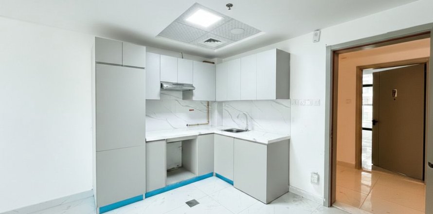 Apartament în Al Furjan, Dubai, EAU 2 dormitoare, 106 mp.  №687491