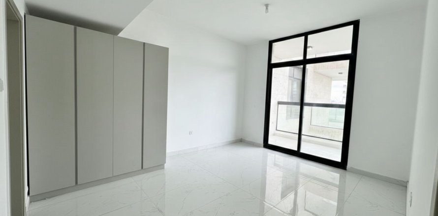 Korter asukohaga Al Furjan, Dubai, AÜE: 2 magamistoaga, 106 m² Nr 687491