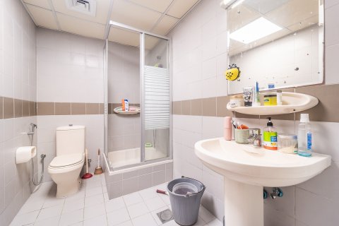 Lägenhet till försäljning i Dubai Sports City, Dubai, UAE 2 sovrum, 125 kvm Nr. 696206 - fotografi 6