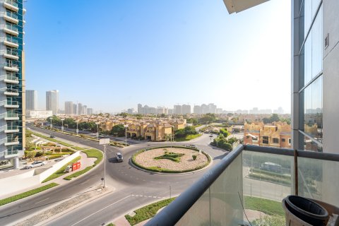 Lägenhet till försäljning i Dubai Sports City, Dubai, UAE 2 sovrum, 125 kvm Nr. 696206 - fotografi 17