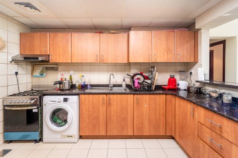 Lägenhet till försäljning i Dubai Sports City, Dubai, UAE 2 sovrum, 125 kvm Nr. 696206 - fotografi 10