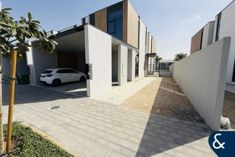 Vila v Mudon, Dubai, SAE 4 spálne, 245 m2 č. 688799