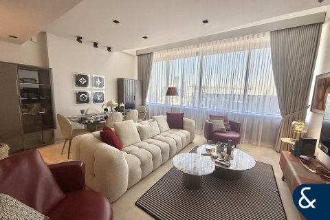 Apartmen di DIFC, Dubai, UAE 1 bilik tidur, 102 meter persegi № 688801