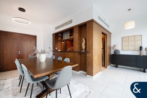 شقة للإيجار في وسط مدينة دبي، دبي، الإمارات العربية المتحدة 3 غرفة نوم ، 241 متر مربع ، رقم 688795 - صورة 7