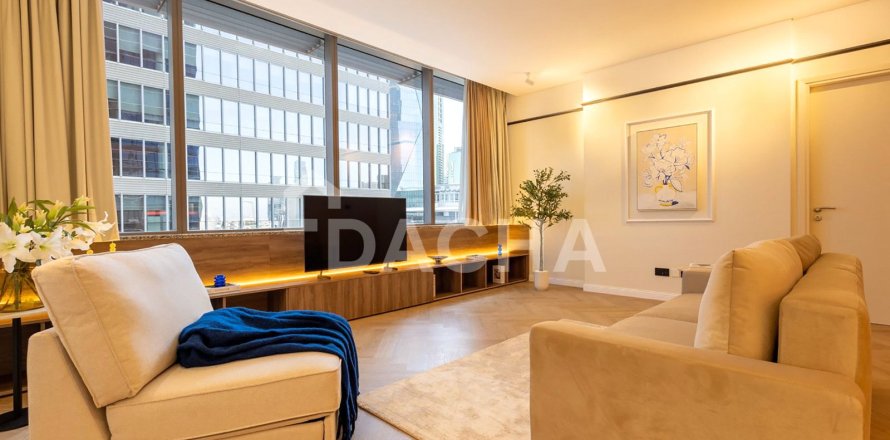 Apartment in DIFC, Dubai, UAE 1 bedroom, 79 sq.m. № 707246