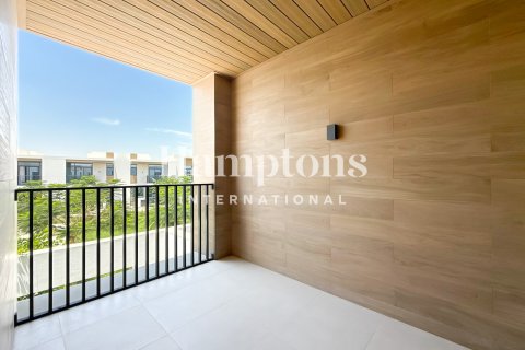 Townhouse in Arabian Ranches 3, Dubai, UAE 3 bedrooms, 135.91987609 sq.m. № 740712 - photo 16