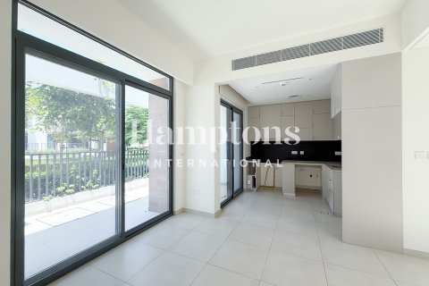 Townhouse in Arabian Ranches 3, Dubai, UAE 3 bedrooms, 135.91987609 sq.m. № 740712 - photo 12