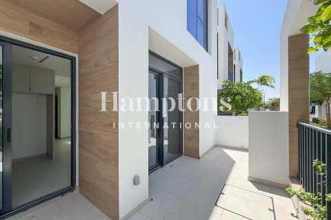 Townhouse in Arabian Ranches 3, Dubai, UAE 3 bedrooms, 135.91987609 sq.m. № 740712 - photo 11