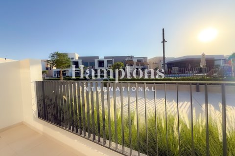 Townhouse in Arabian Ranches 3, Dubai, UAE 3 bedrooms, 125.32614700 sq.m. № 740713 - photo 7