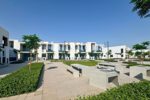 Townhouse in Arabian Ranches 3, Dubai, UAE 3 bedrooms, 127.83452800 sq.m. № 740714 - photo 4
