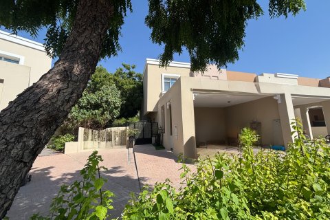 Vila v Dubai, SAE 4 spálne, 229 m2 č. 734284 - Fotografia 10