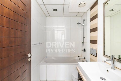 Appartement te huur in Downtown Dubai (Downtown Burj Dubai), Dubai, VAE 2 slaapkamers, 108 vr.m., nr 655198 - foto 13