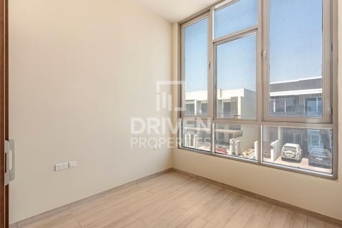 Vila v Al Furjan, Dubai, SAE 4 ložnice, 170 m² Č.: 655203 - fotografie 5