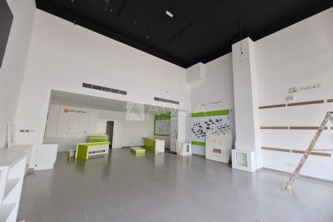 Myymälä Business Bay, Dubai, Arabiemiraatit 270.2 m2 № 740397 - kuva 9