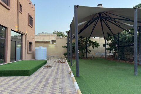 Vila u gradu Ras Al Khaimah, UAE 4 spavaće sobe, 725 m2 Br. 734625 - Slika 13