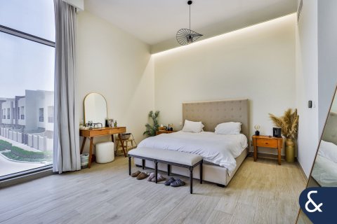 Вилла Dubai Sports City, Дубай, БАӘ-да 4 жатын бөлмелер, 343 м² № 671189 - фото 8