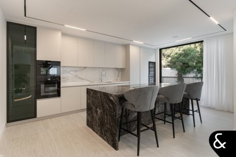 Вилла Jumeirah Islands, Дубай, БАӘ-да 5 жатын бөлмелер, 581 м² № 671191 - фото 6