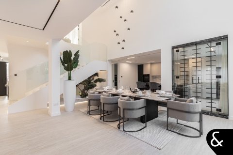 Вилла Jumeirah Islands, Дубай, БАӘ-да 5 жатын бөлмелер, 581 м² № 671191 - фото 4