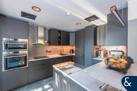 Βίλα σε The Springs, Dubai, ΗΑΕ 2 υπνοδωμάτια, 167 τ.μ. Αρ. 671190 - φωτογραφία 13