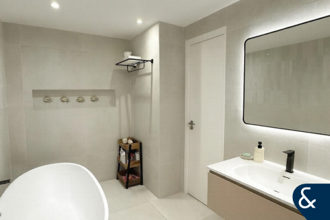 Apartamento en venta en Downtown Dubai (Downtown Burj Dubai), Dubai, EAU 2 dormitorios, 197 m2 № 671148 - foto 9