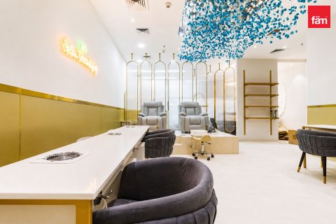 Shop in Business Bay, Dubai, UAE 123.8 sq.m. № 725848 - photo 3