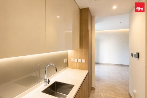 Apartment in Business Bay, Dubai, UAE 37.9 sq.m. № 725849 - photo 4