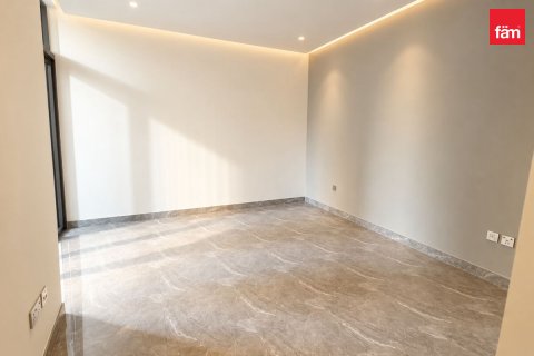 Apartment in Business Bay, Dubai, UAE 37.9 sq.m. № 725849 - photo 2