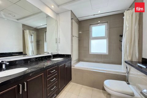 Townhouse in Dubai, UAE 3 bedrooms, 279.4 sq.m. № 725843 - photo 14