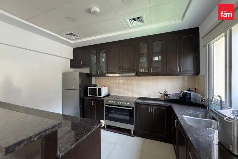 Townhouse in Dubai, UAE 3 bedrooms, 279.4 sq.m. № 725843 - photo 12