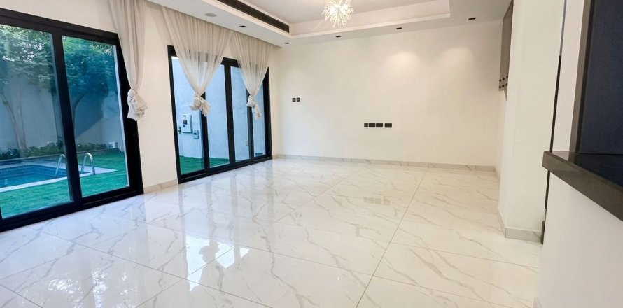 Villa in Al Furjan, Dubai, UAE 3 bedrooms, 177.5 sq.m. № 725847