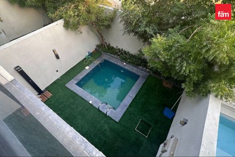 Villa in Al Furjan, Dubai, UAE 3 bedrooms, 177.5 sq.m. № 725847 - photo 10