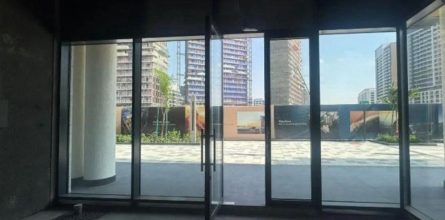 Myymälä Dubai, Arabiemiraatit 70.5 m2 № 710734