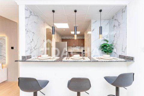 Dubai Marina, UAE의 판매용 아파트 침실 3개, 130제곱미터 번호 711867 - 사진 8