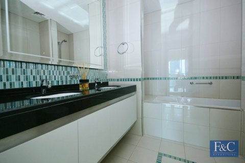 Apartamento en venta en Dubai Marina, Dubai, EAU 2 dormitorios, 140 m2 № 704253 - foto 15