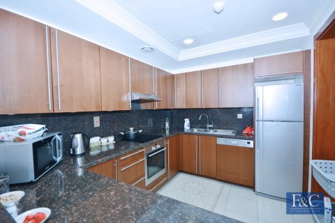 Apartment til salg i Palm Jumeirah, Dubai, UAE 1 soveværelse, 124 kvm № 704252 - foto 15