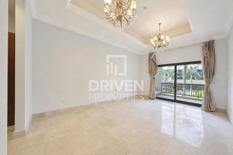 Dvoupatrový byt v Palm Jumeirah, Dubai, SAE 3 ložnice, 636.29 m² Č.: 743096 - fotografie 11