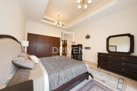 Dvoupatrový byt v Palm Jumeirah, Dubai, SAE 3 ložnice, 636.29 m² Č.: 743096 - fotografie 9
