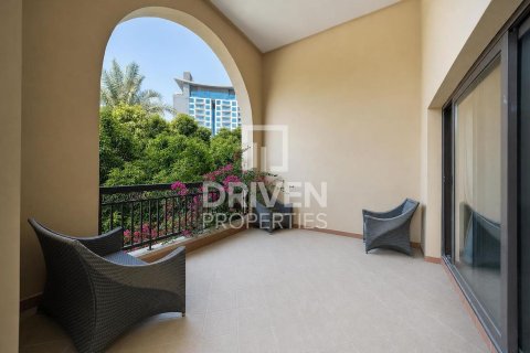 Dvoupatrový byt v Palm Jumeirah, Dubai, SAE 3 ložnice, 636.29 m² Č.: 743096 - fotografie 29