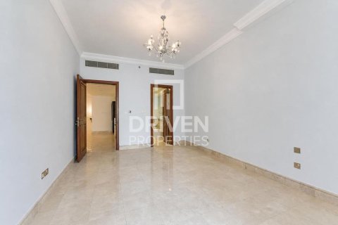 Dvoupatrový byt v Palm Jumeirah, Dubai, SAE 3 ložnice, 636.29 m² Č.: 743096 - fotografie 19