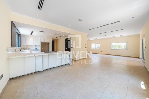 Huvila Jumeirah Park, Dubai, Arabiemiraatit 3 makuuhuonetta, 760.97 m2 № 746507 - kuva 7