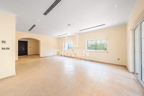 Huvila Jumeirah Park, Dubai, Arabiemiraatit 3 makuuhuonetta, 760.97 m2 № 746507 - kuva 3